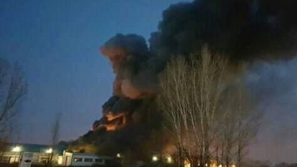 Не знаят откъде е лумнал пожарът във Войводиново (Обновена) | StandartNews.com