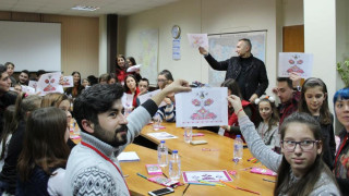 Студенти от Одрин с мартенички за „Добре дошли!“ в Разград