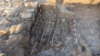 Археолози откриха бебе, погребано в гърне