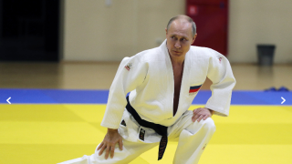 Путин се контузи на тренировка по джудо (ВИДЕО)