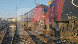 Товарен влак с вагони пропанбутан дерайлира на гара Пловдив