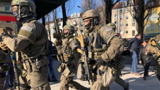 Двама убити при стрелба в центъра на Мюнхен