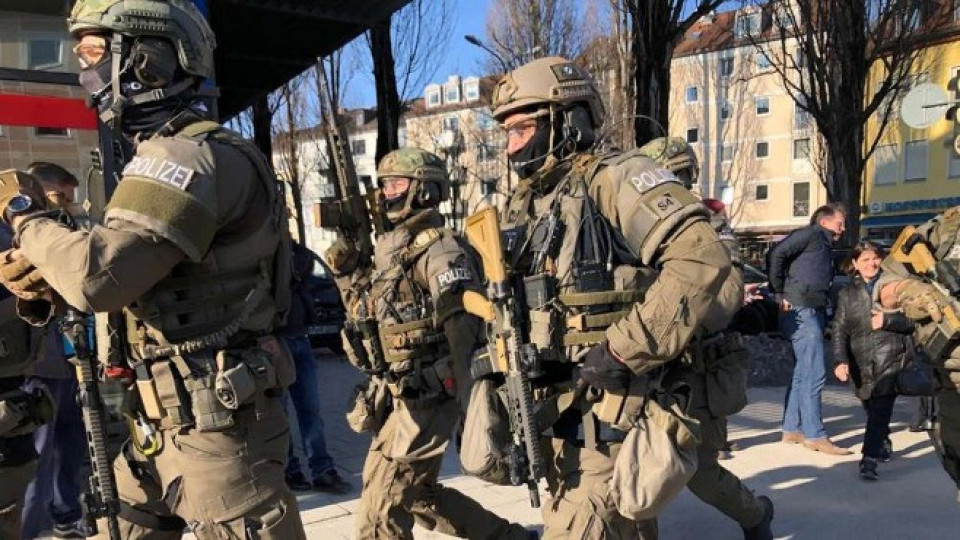 Двама убити при стрелба в центъра на Мюнхен | StandartNews.com