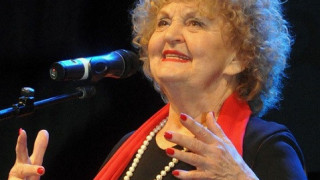 Татяна Лолова на 87: Когато даваш, не остаряваш