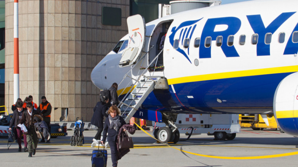 Пълна промяна със самолетите на Ryanair. Край на бордните карти | StandartNews.com