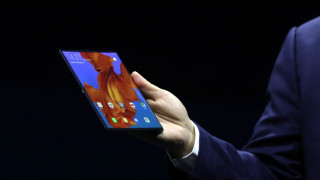 Huawei показа 5G сгъваем смартфон