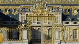 Версайският дворец чака пратка от 3 века