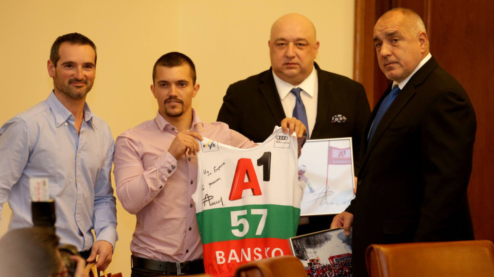 Министър Кралев представи Алберт Попов на премиера и министрите | StandartNews.com