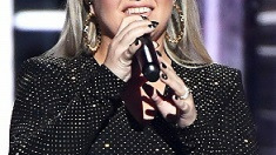 Кели Кларксън ще води музикалните награди „Billboard“ | StandartNews.com