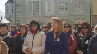 Зам.-кметица на Сливен се нареди до протестиращите мед.сестри