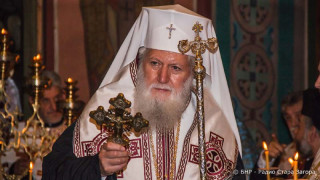 Патриарх Неофит оглави Света Василиева литургия