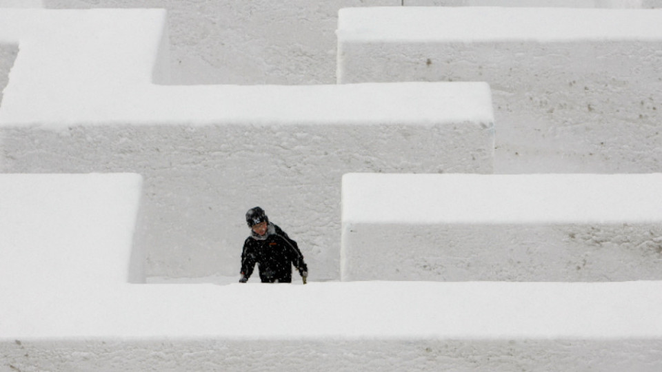 Къде е най-големия снежен лабиринт в света | StandartNews.com