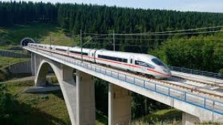 В Германия транспортът почти безплатен
