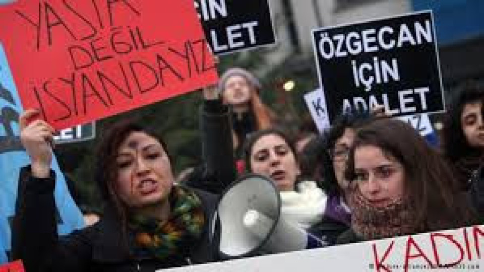 Ердоган обвини феминистките в неуважение към исляма | StandartNews.com
