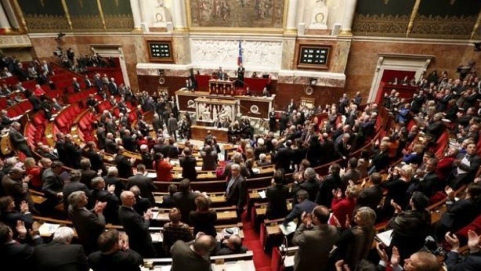 Париж готов за общ френско-германски парламент | StandartNews.com