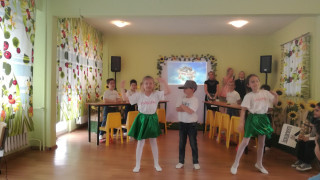 Деца показаха отлични знания в състезание „Аз обичам България"