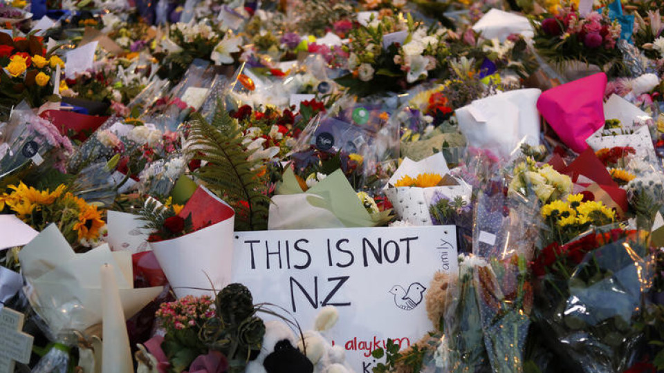 Намериха 50-та жертва на терориста в Нова Зеландия | StandartNews.com