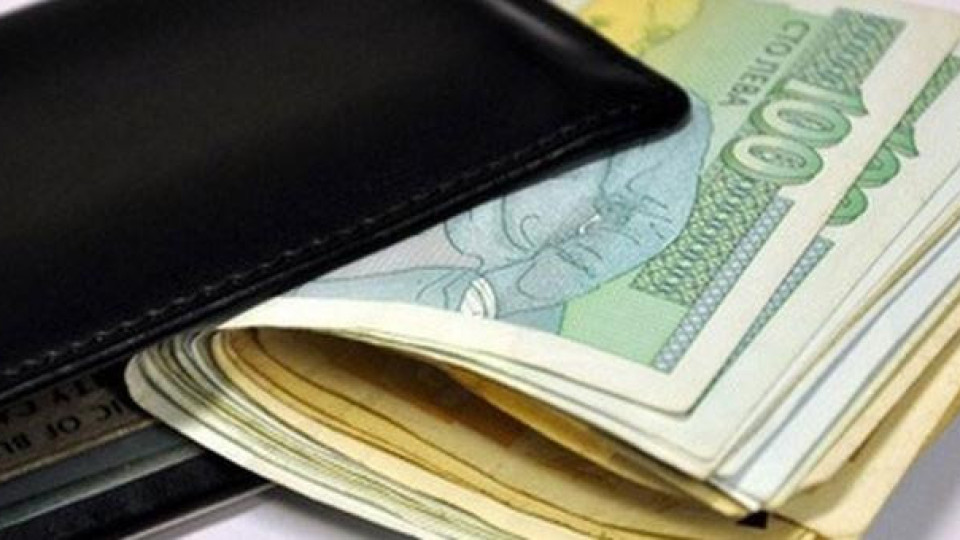 Крадливи майстори задигнали 10 000 евро | StandartNews.com