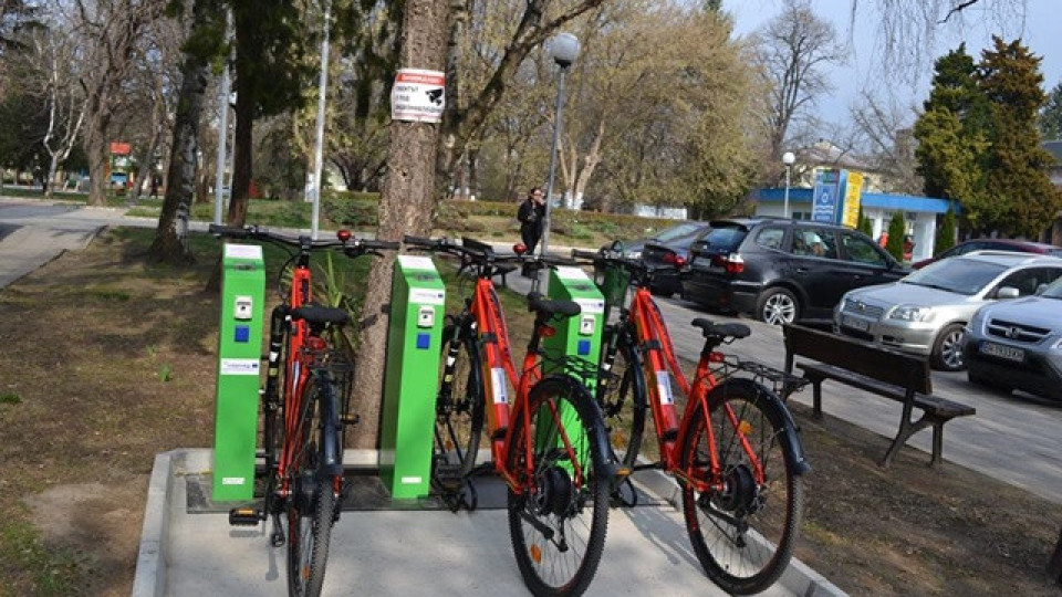 Електрически велосипеди по улиците в Белене | StandartNews.com