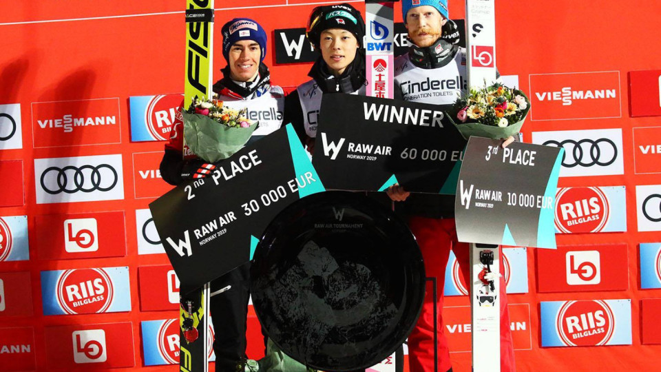 Рьою Кобаяши пренаписа историята на ски скока | StandartNews.com