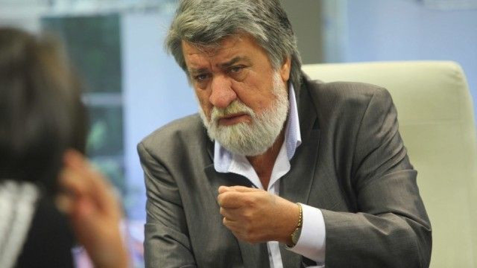 Вежди Рашидов със специална награда от Армения | StandartNews.com