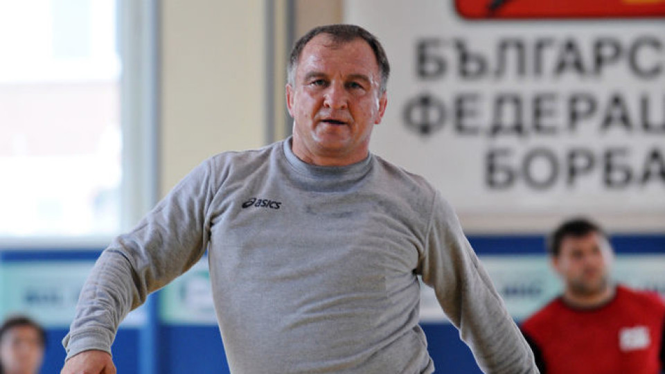 Симеон Щерев пое Русия | StandartNews.com