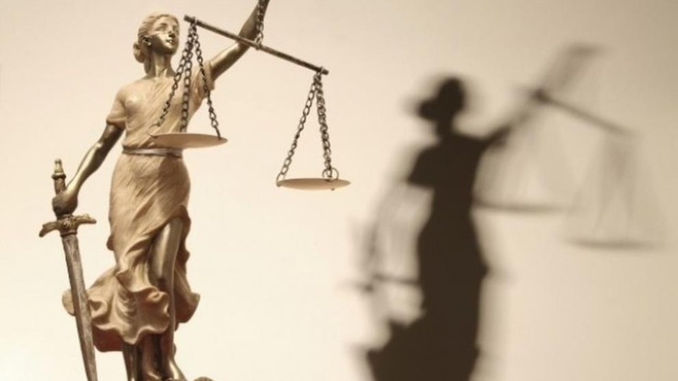 Съдът отмени уволнението на полицая от Харманли | StandartNews.com