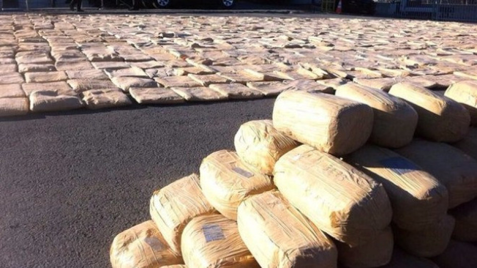 Над 100 кг кокаин изплуваха по брега на Черно море | StandartNews.com