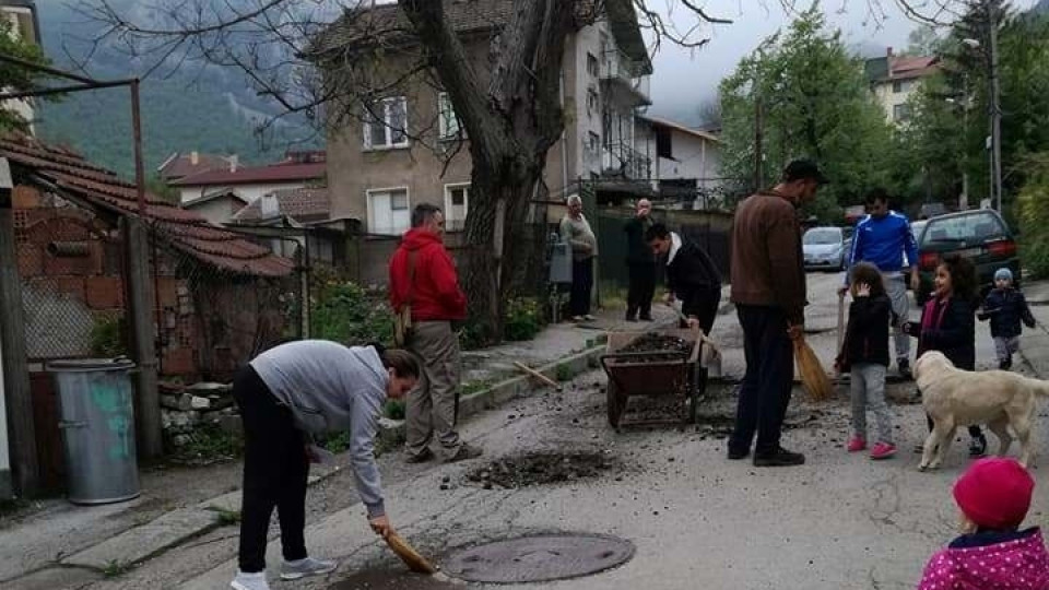 Нова мода в Северозапада - хората си подаряват добрини | StandartNews.com