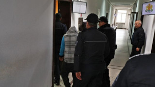 Тримата роми-биячи от Габрово остават в ареста