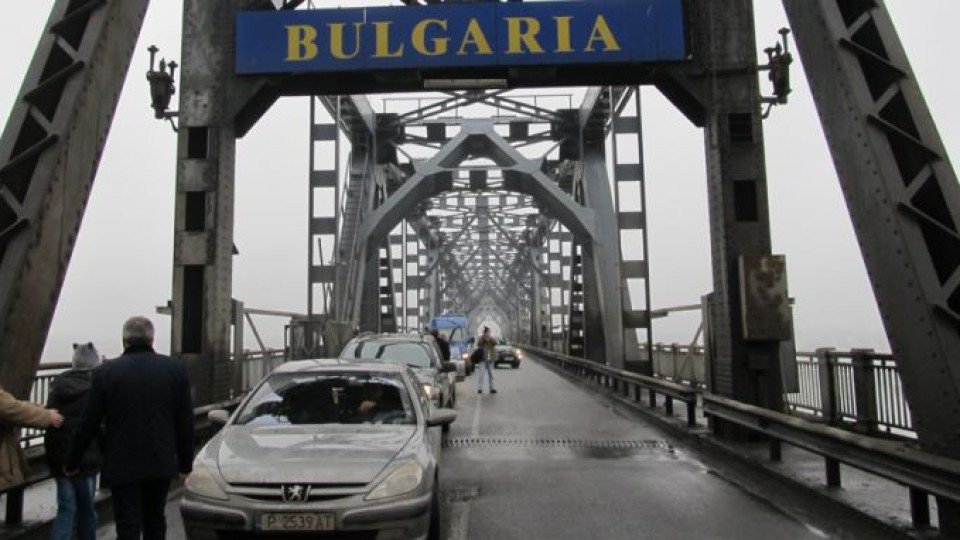 Ремонтират участъци от Дунав мост при Русе | StandartNews.com