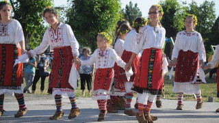 Върбовите клонки от Цветница гонят болести