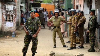 Смъртник задействал осмия взрив в Шри Ланка при ареста му
