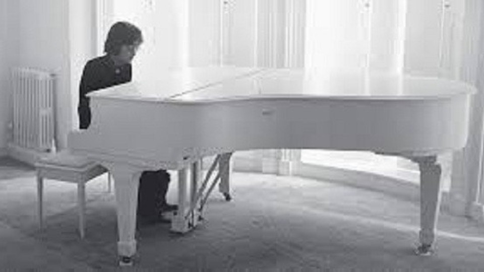 Пианото на Джон Ленън продадено за 575 000 долара | StandartNews.com