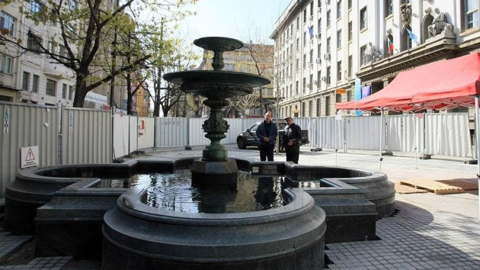 Пускат новия фонтан на площад "Славейков" | StandartNews.com