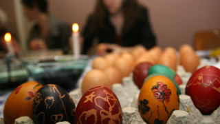 На Велики четвъртък се шарят яйцата за Великден