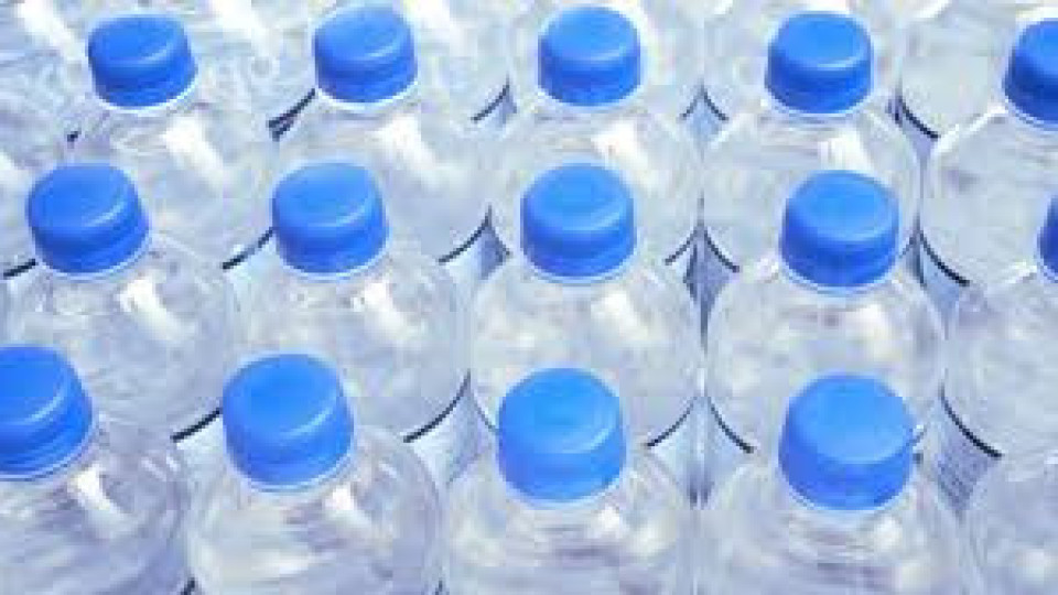 Фирми дариха минерална вода на болницата в Кърджали | StandartNews.com