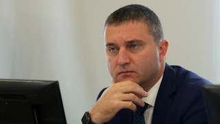 Излишъкът с 10-годишен рекорд, стигна 2.68 млрд.