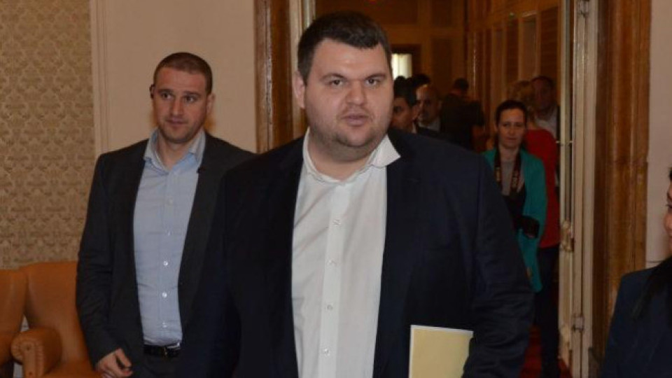 ЦИК: Пеевски отговаря на условията за евродепутат | StandartNews.com