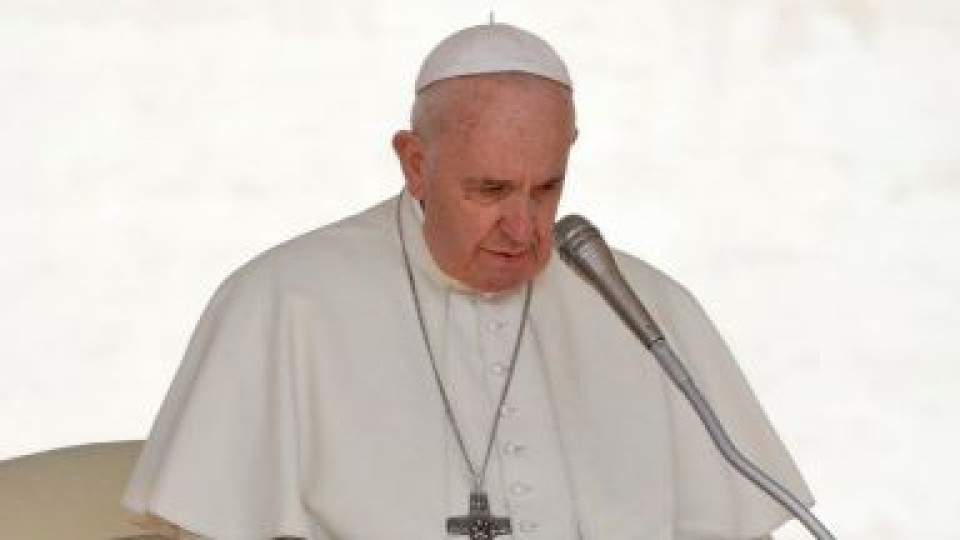 Папата идва с 35 души свита от Светия престол | StandartNews.com