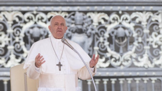 Франциск поздрави представители на всички изповедания