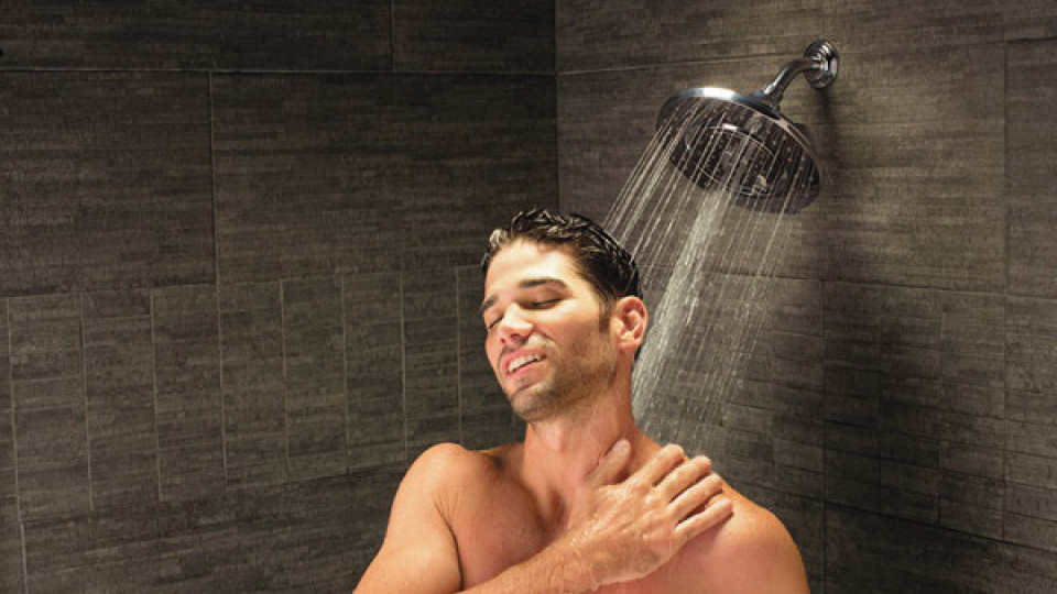 Къпането всеки ден изсушава кожата | StandartNews.com