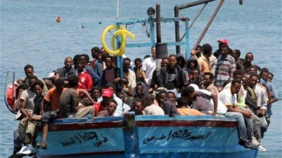 Спасиха поредните мигранти край Малта | StandartNews.com