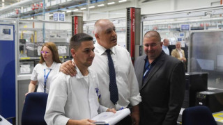 Борисов: Възстановяваме програмата за саниране