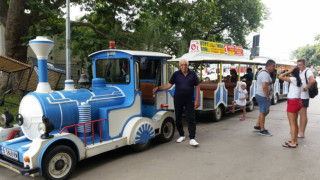 Цените на чадърите и шезлонгите  във Варна остават същите