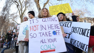 Милиони младежи на протест срещу климатичните промени