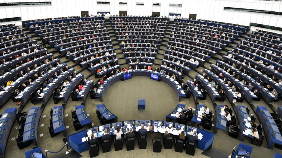 Колко получават евродепутатите | StandartNews.com