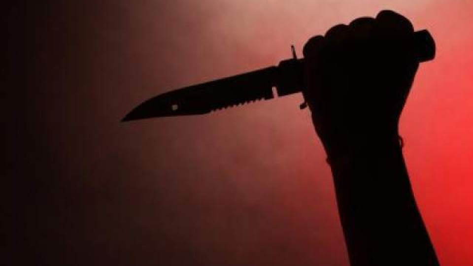 Мъж атакува деца с нож | StandartNews.com