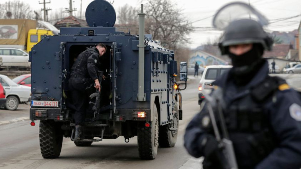 Сърбия мести войски към границата с Косово | StandartNews.com
