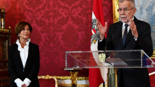 За първи път Австрия с  канцлер  жена